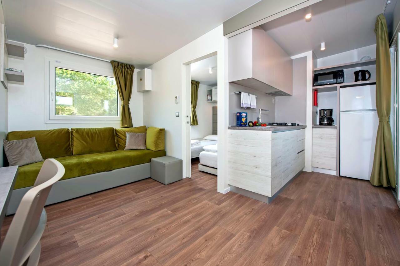 Campsite Lanterna Mobile Homes Mediteran Kamp Porec Exterior photo